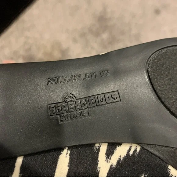 Women’s Fergalicous Heels - Picture 6 of 8